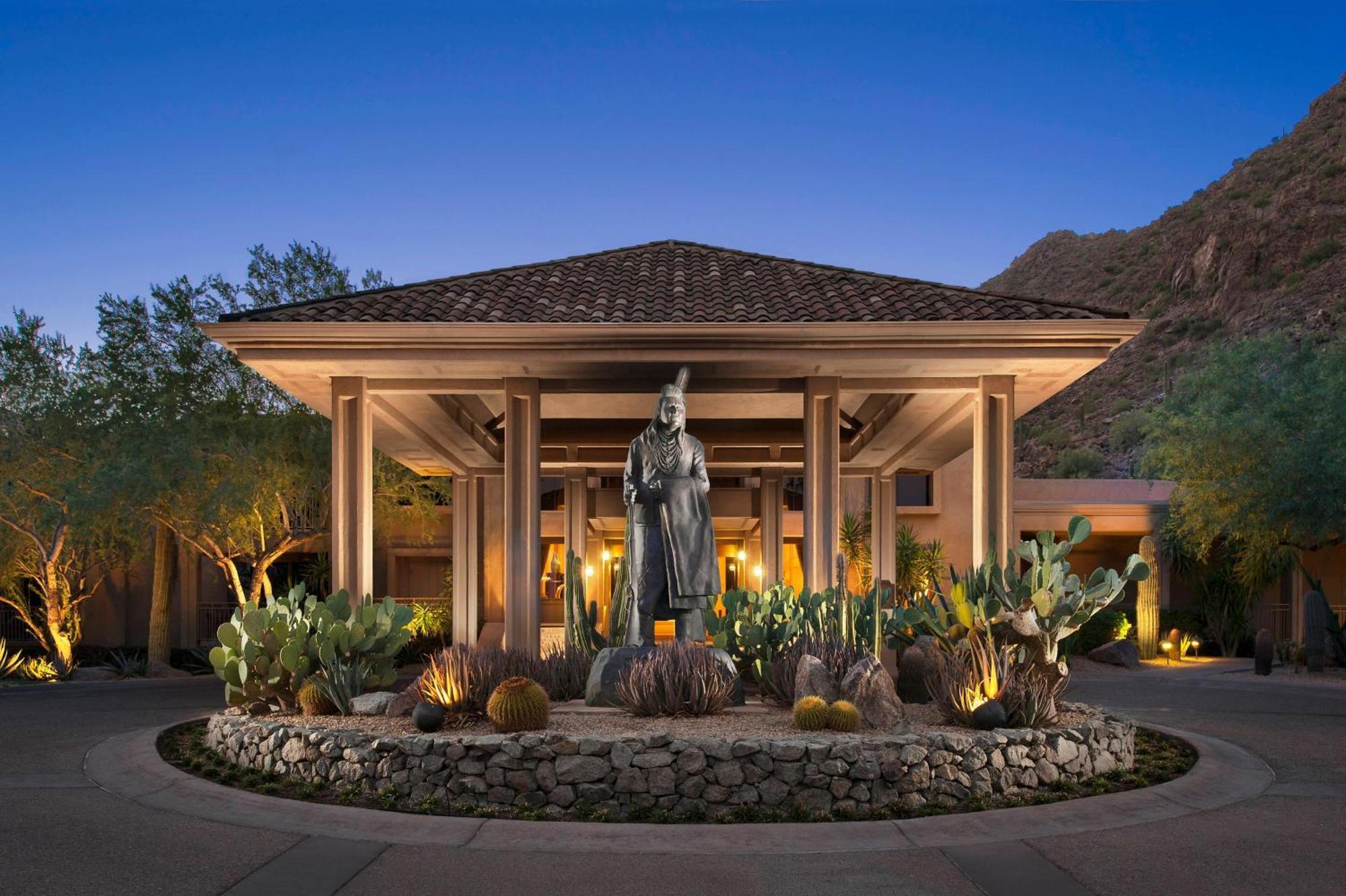 The Canyon Suites At The Phoenician, A Luxury Collection Resort, Scottsdale Paradise Valley Exterior photo
